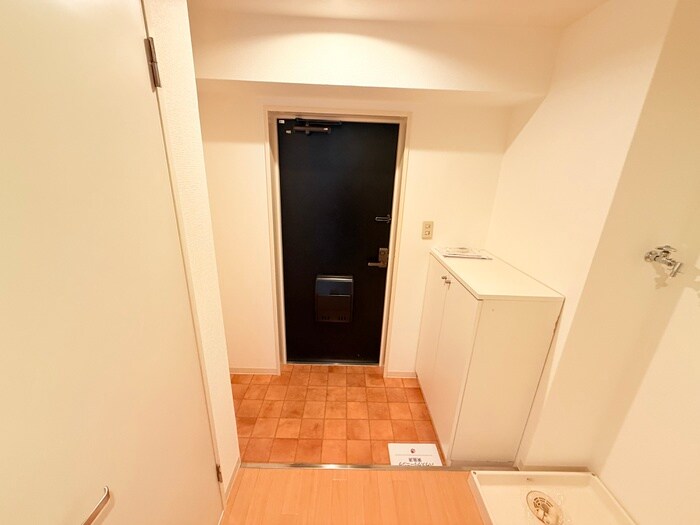 物件内観写真19　(玄関)