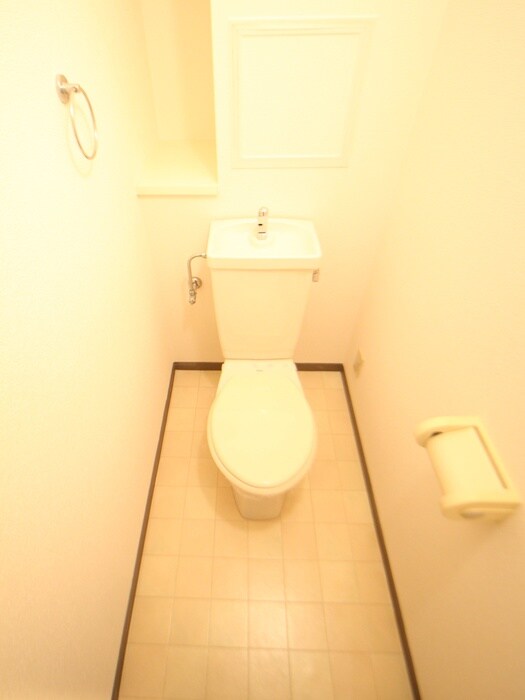 物件内観写真12　(トイレ)