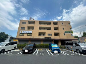 伸栄ハイツ外観写真