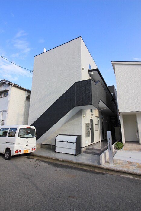 物件外観写真4　(外観写真)