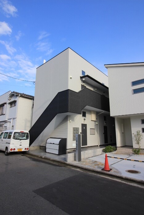 物件外観写真5　(外観写真)