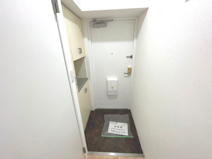 物件内観写真15　(玄関)