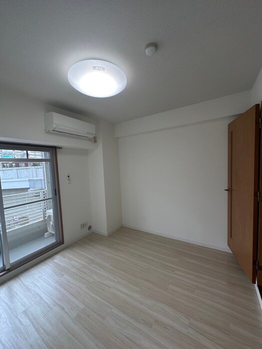 物件内観写真18　(居室)