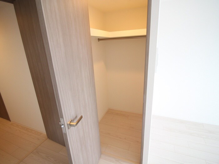 物件内観写真12　(収納)
