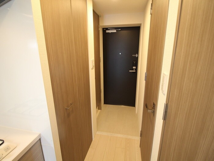 物件内観写真15　(玄関)