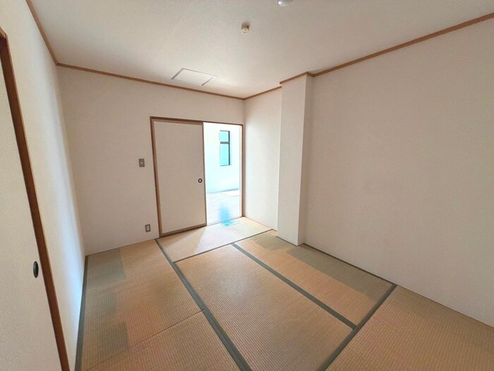 物件内観写真15　(居室)