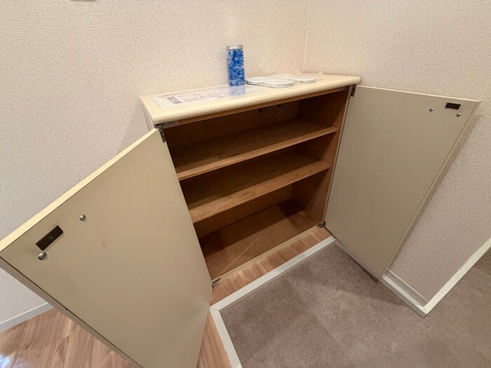 物件内観写真16　(靴箱)