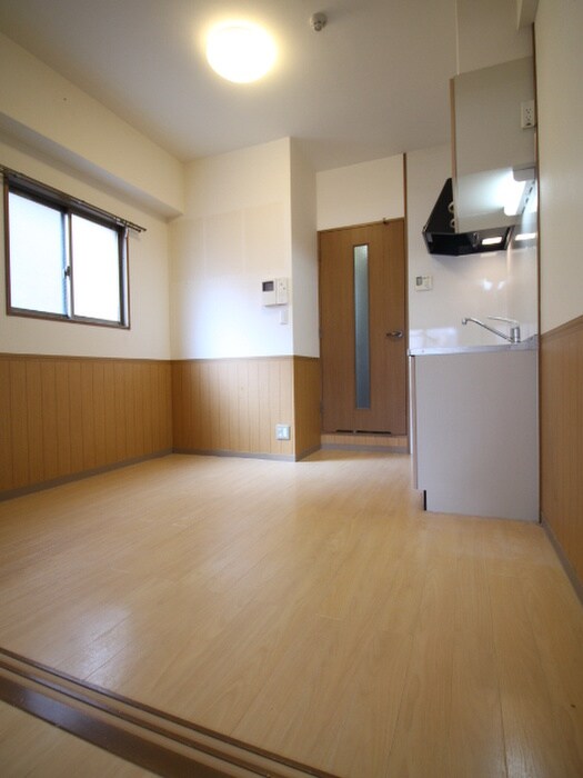 物件内観写真12　(居室)