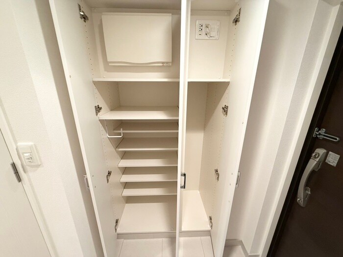 物件内観写真19　(靴箱)