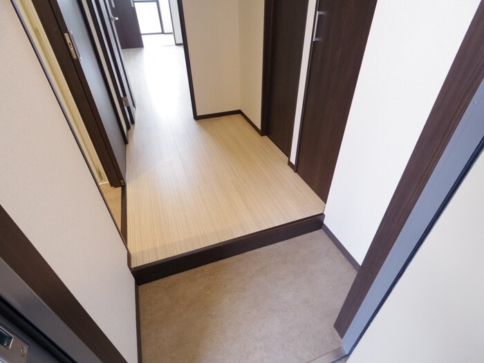 物件内観写真20　(玄関)
