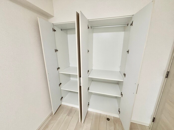 物件内観写真10　(収納)