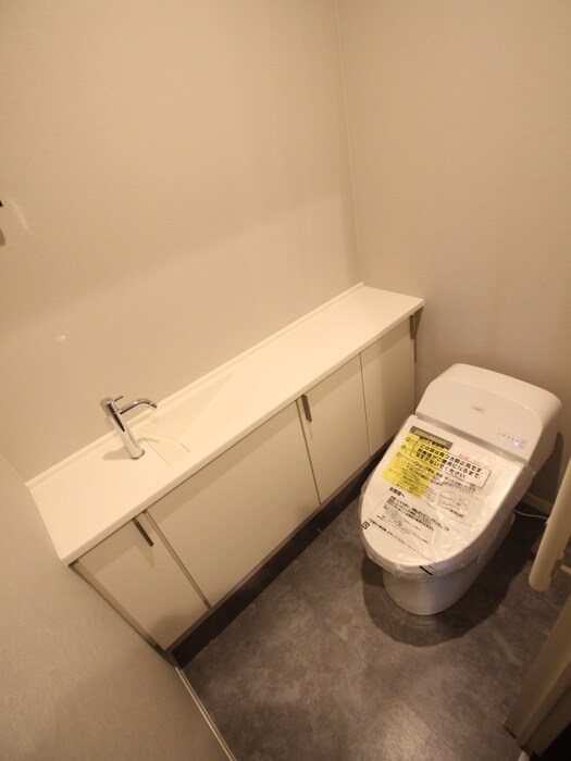 物件内観写真11　(トイレ)