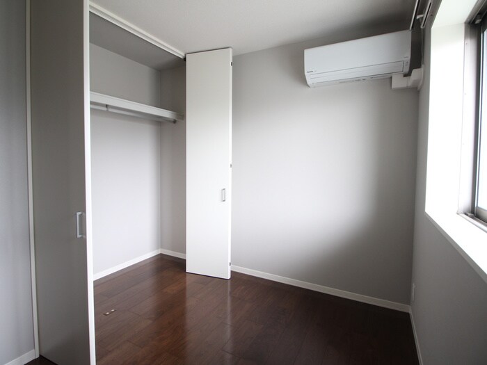 物件内観写真13　(居室)