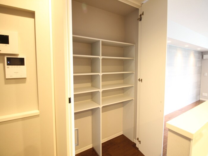 物件内観写真14　(収納)