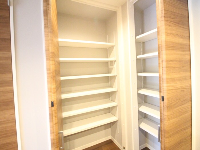 物件内観写真15　(収納)