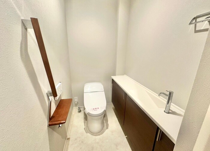 物件内観写真15　(トイレ)