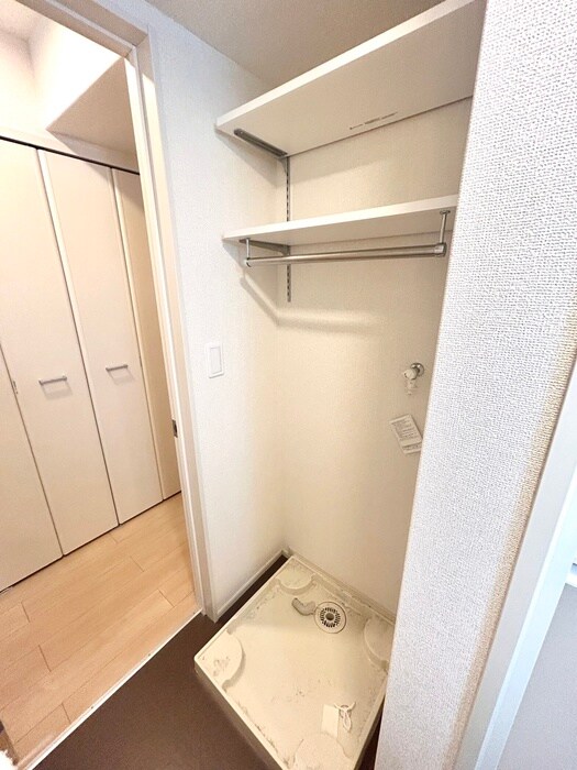 物件内観写真9　(洗濯機置場)