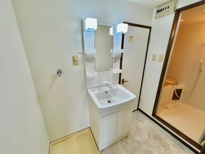 物件内観写真9　(洗面)