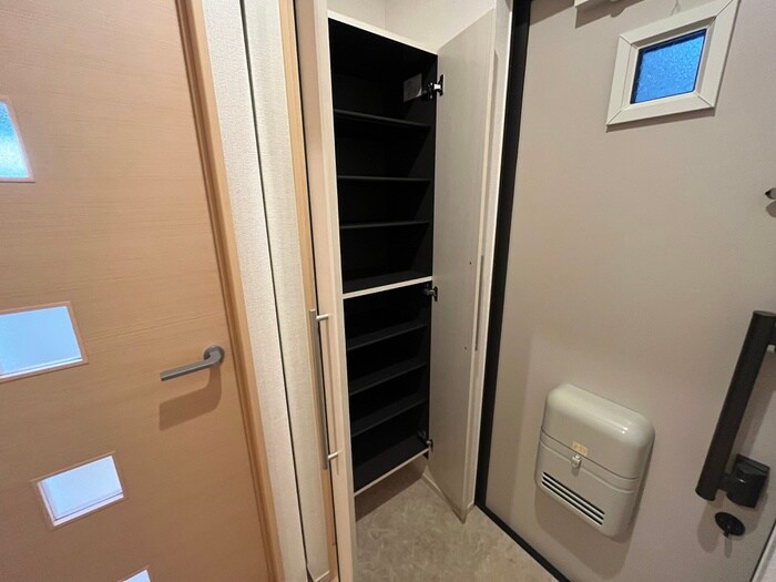 物件内観写真16　(靴箱)