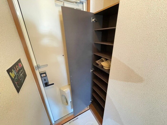 物件内観写真16　(靴箱)