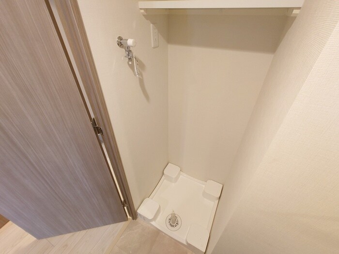 物件内観写真14　(洗濯機置場)