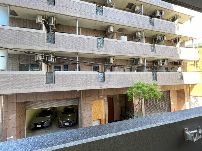 物件内観写真22　(室内からの展望)