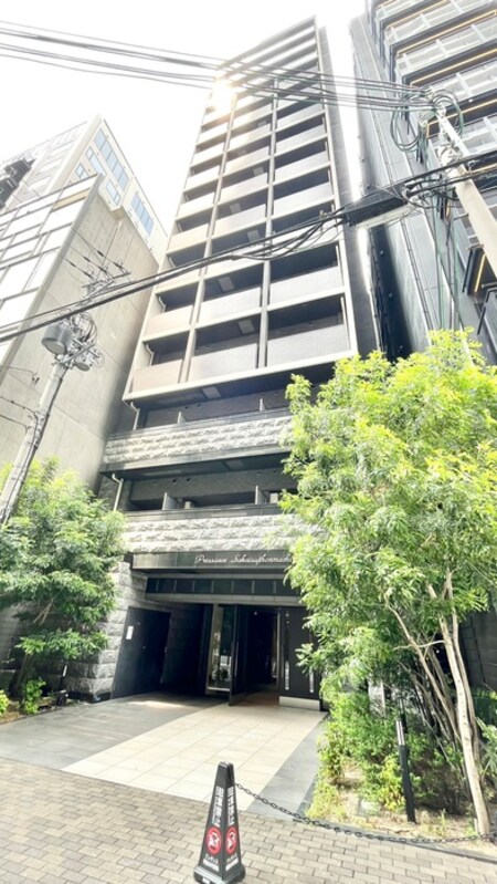 プレサンス堺筋本町駅前外観写真