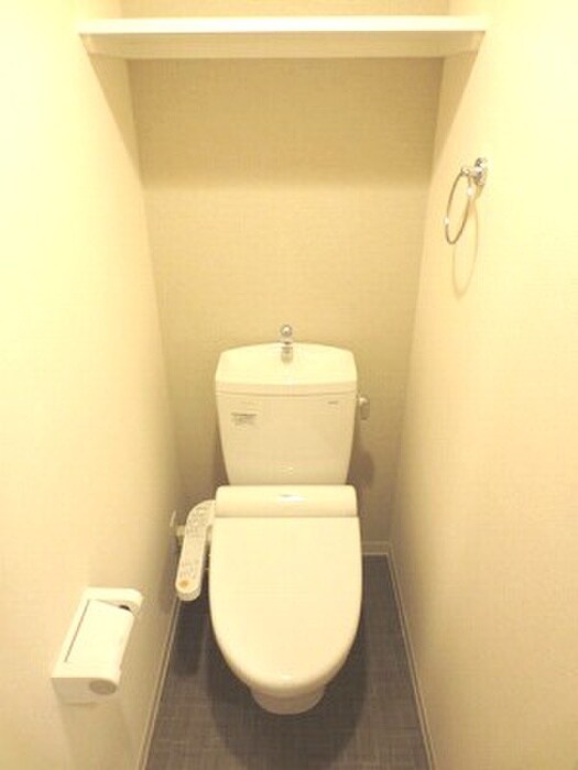 物件内観写真8　(トイレ)