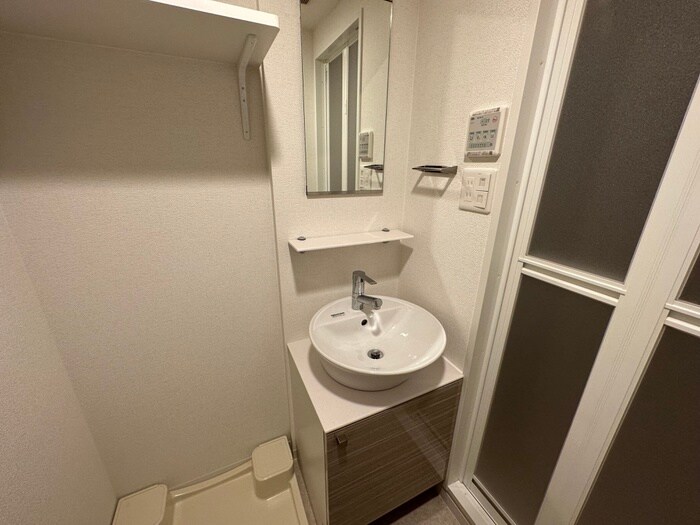 物件内観写真12　(洗面)