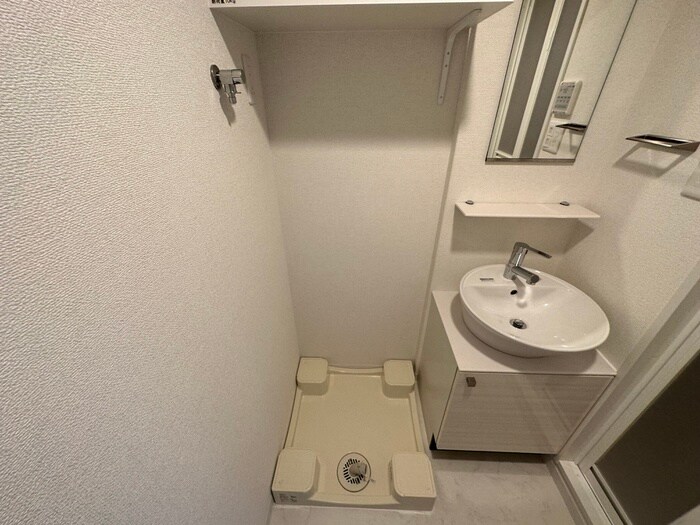 物件内観写真12　(洗濯機置場)