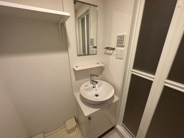 物件内観写真13　(洗面)