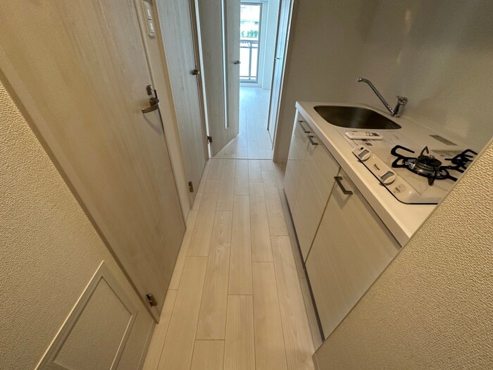 物件内観写真18　(廊下)