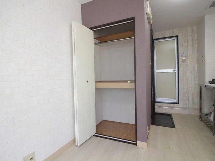 物件内観写真11　(収納)