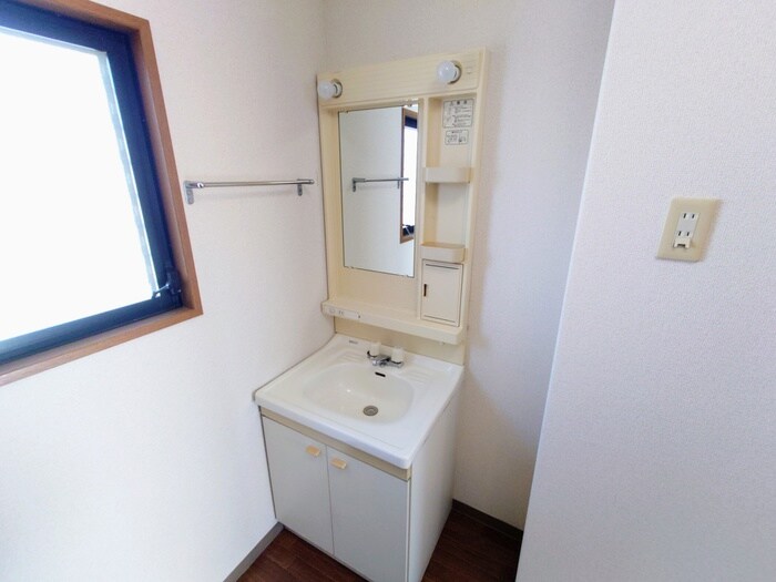 物件内観写真14　(洗面)