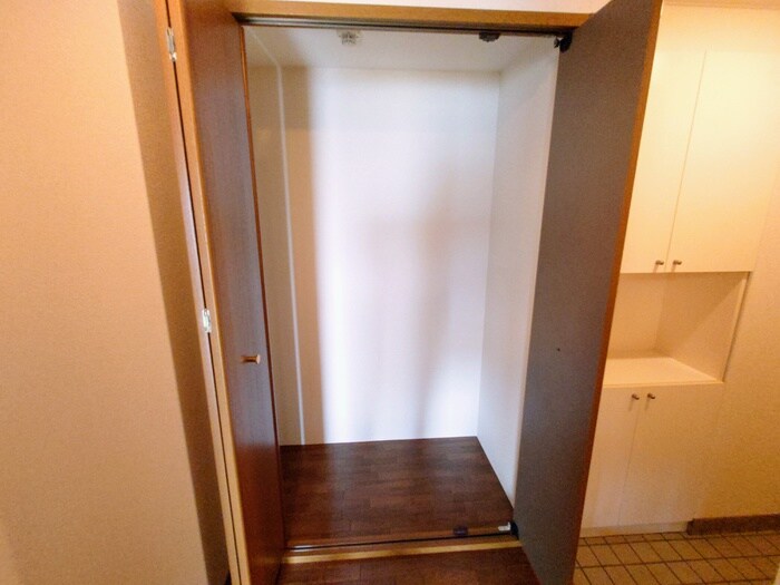 物件内観写真17　(収納)