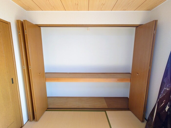 物件内観写真18　(収納)