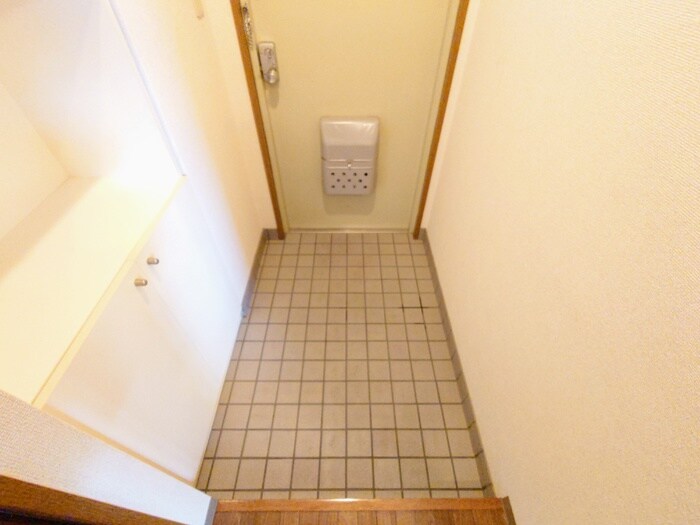 物件内観写真20　(玄関)