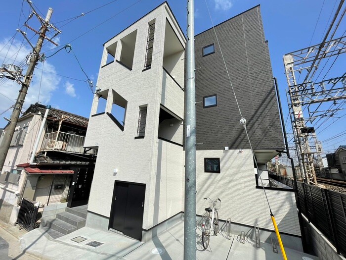 物件外観写真1　(外観写真)