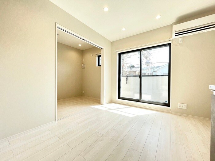 物件内観写真10　(居室)
