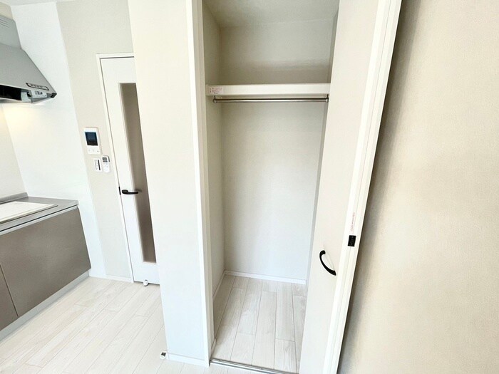 物件内観写真18　(収納)