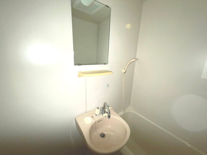 物件内観写真8　(洗面)