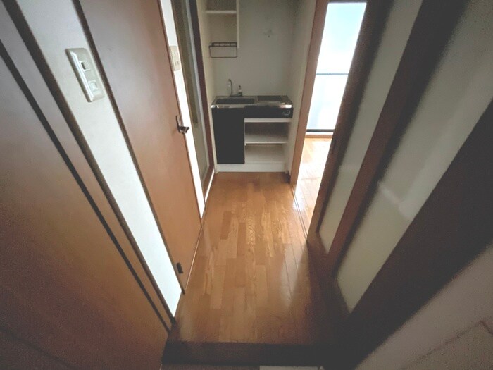 物件内観写真16　(廊下)