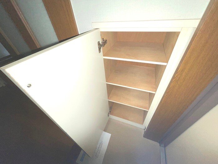 物件内観写真17　(玄関)