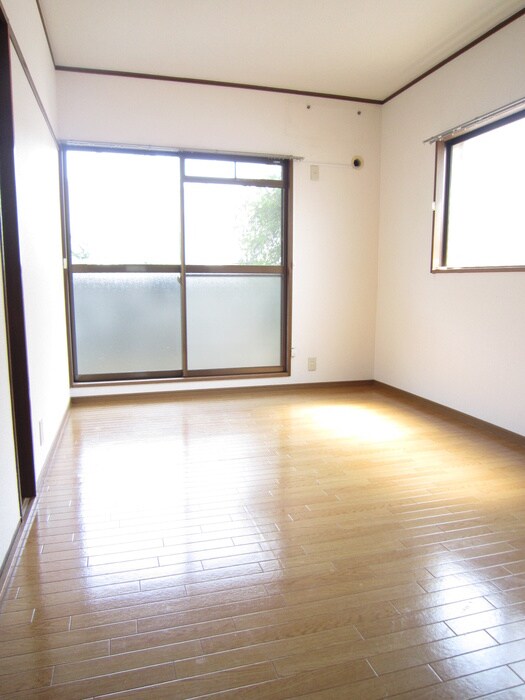 物件内観写真7　(居室)