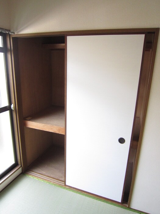 物件内観写真13　(収納)