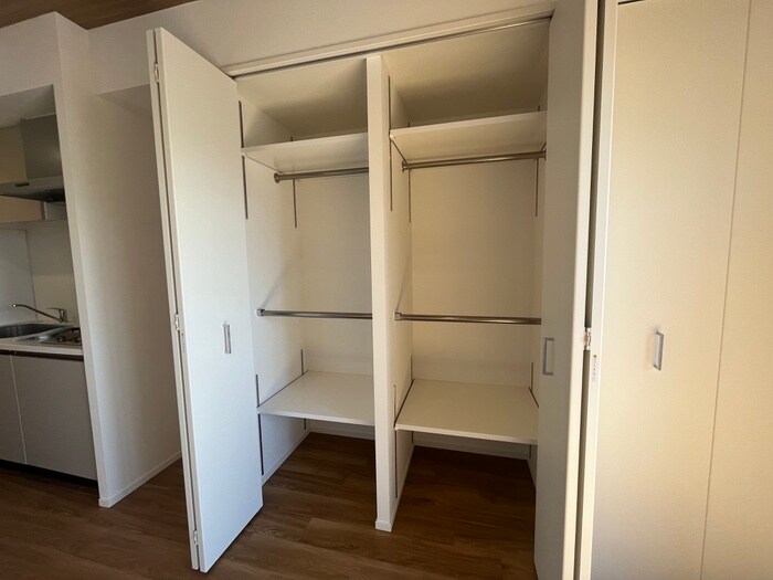 物件内観写真13　(収納)