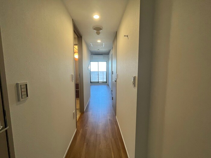 物件内観写真16　(廊下)