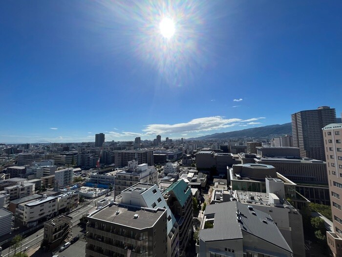 物件内観写真16　(室内からの展望)