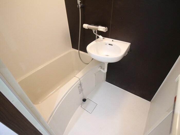 物件内観写真13　(バス／シャワールーム等)