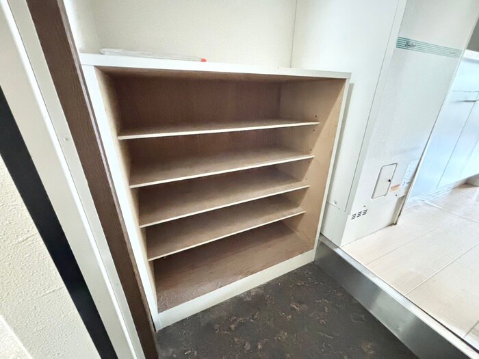 物件内観写真18　(靴箱)